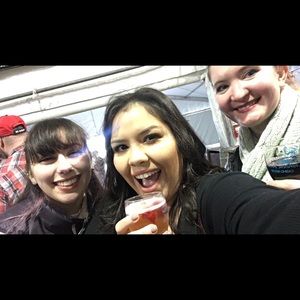 Meet your Posher, Adriana